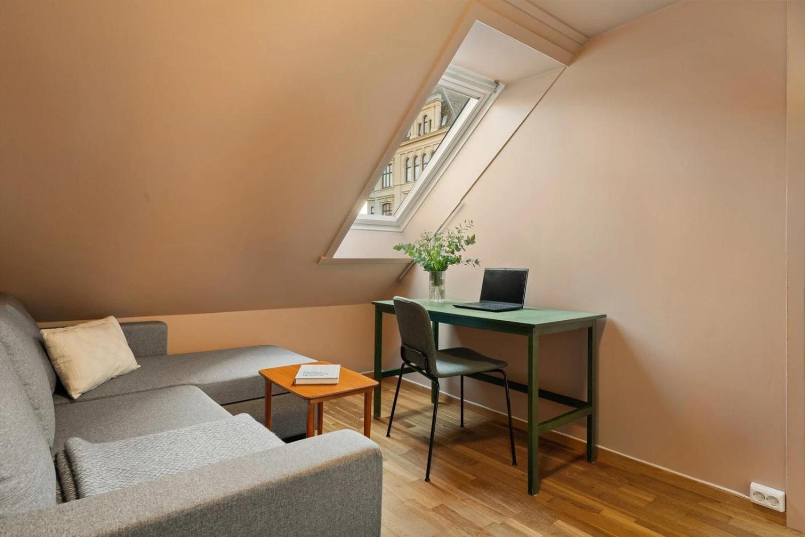 Appartement Penthouse In The Heart Of With Beautiful Private Rooftop *